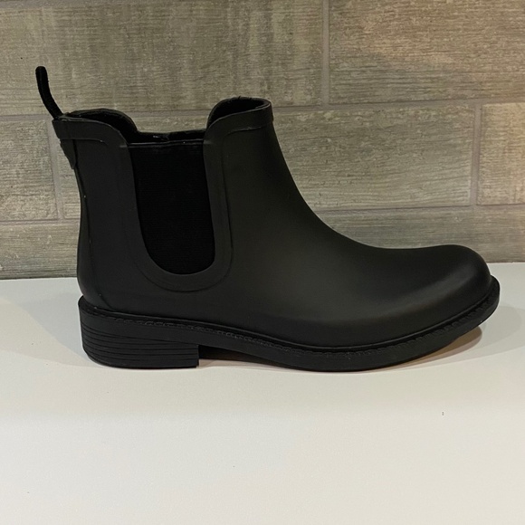 Madewell Chelsea Black Slip On Ankle Rubber Rain Boots Size 8 - Picture 6 of 13